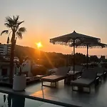 Muze Hotel