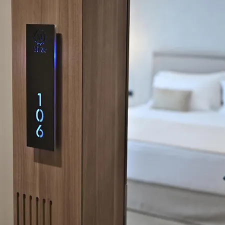 Hotel Muze 4*