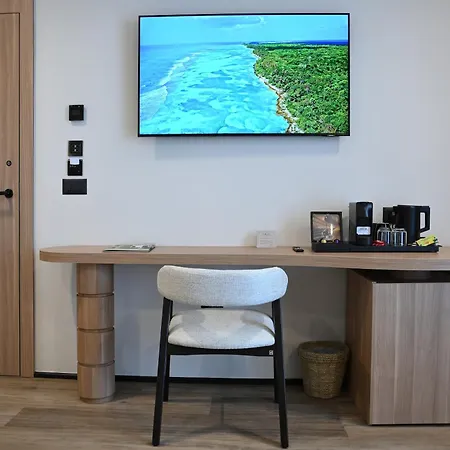 Muze ホテル クサミル